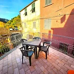 Casa *